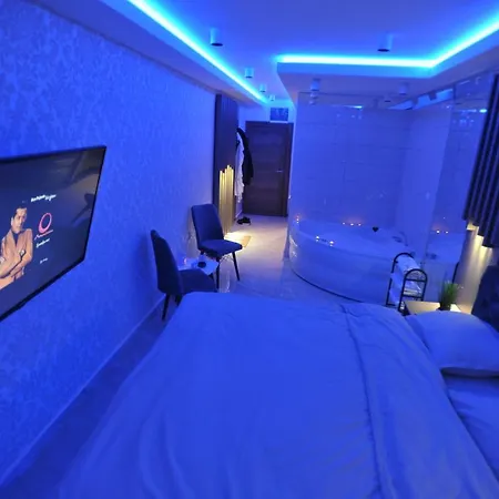 Jacuzzi De Lux - * Τσάτσακ