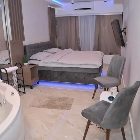 Διαμέρισμα Jacuzzi De Lux - Τσάτσακ