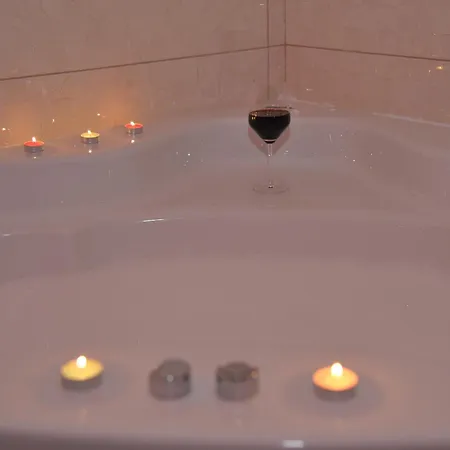 Jacuzzi De Lux -